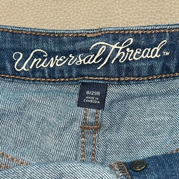 Universal thread High Rise Shortie Size 8 - Picture 5 of 9